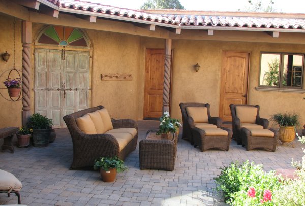 Courtyard furniture