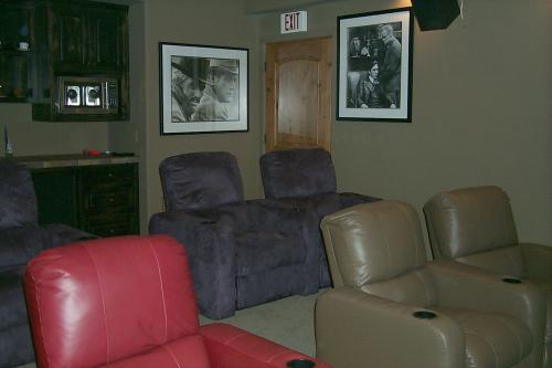 Theater3